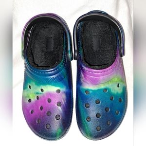 Classic Crocs Out of This World Tie Dye Fleece Lined Shoes Woman's 9 Mens 7